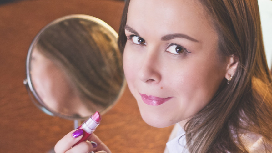 Врачи рассказали, о каких проблемах со здоровьем говорит сухая кожа